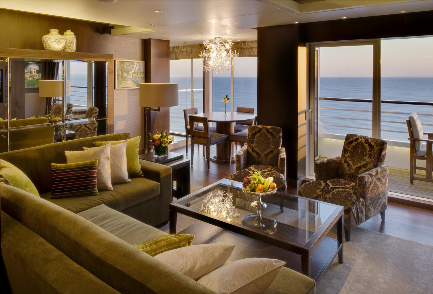 Crystal Cruises - Crystal Symphony - Accommodation - Crystal Penthouse .jpg